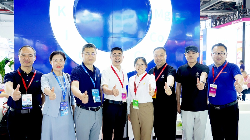 �ϲ��󲩻�long8Ψһ��������չλ�ֳ�1