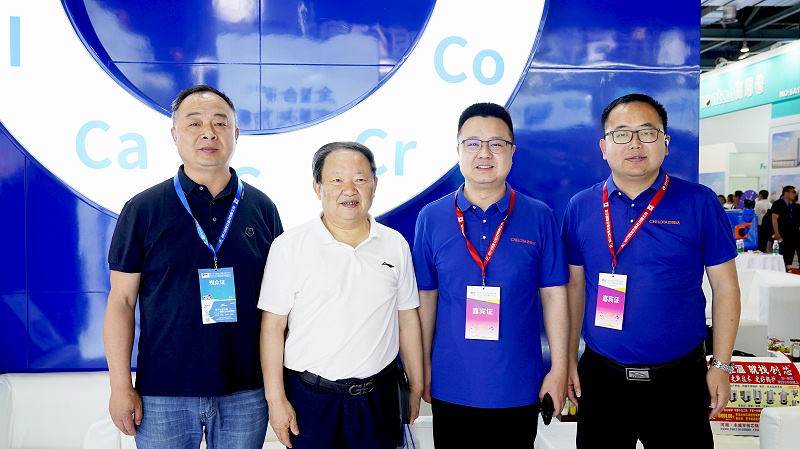 �ϲ��󲩻�long8Ψһ��������չλ�ֳ�5