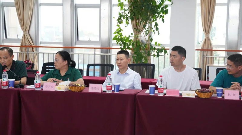 long8Ψһ��������&��ɳ�������̻ᡰ������̸�ᡱ