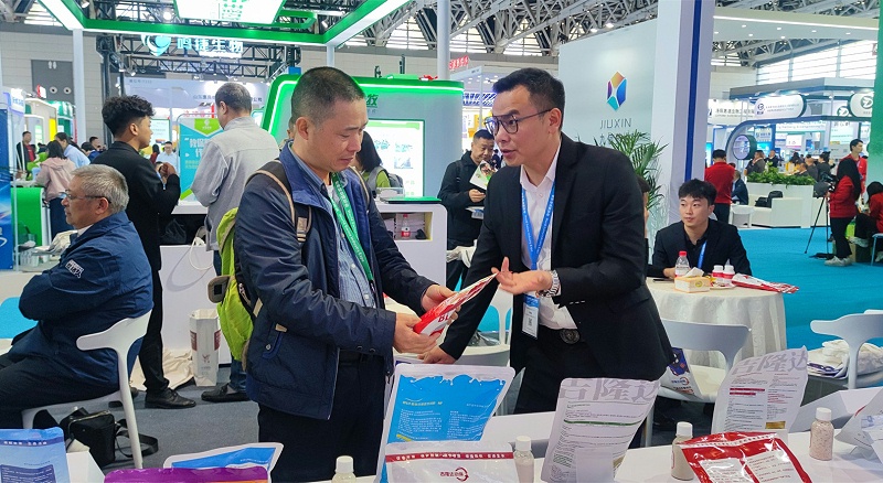 �������long8Ψһ��������չ̨